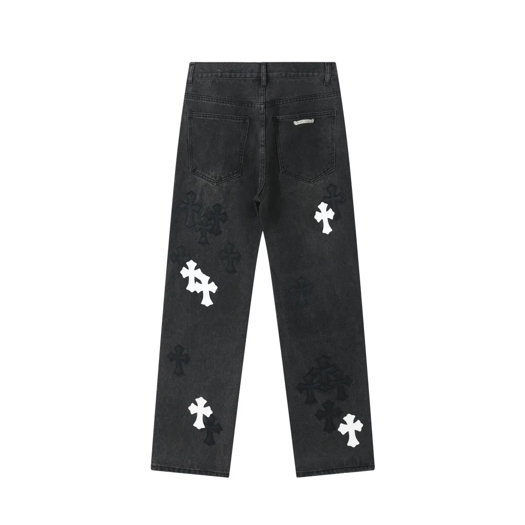 P270 💰 (Top version) Chrome Hearts Ma Siwei's same CH Chrome Hearts heavy-duty splicing high street jeans exudes uninhibited personality and unique charm. Every wear and tear is carefully designed to present a unique artistic feel. Made of imported denim fabric, which has undergone heavy industrial washing and destruction treatment, the trousers show a super cool effect on the upper body, allowing you to dominate the fashion stage.  This is more than just a pair of jeans, it is an expression of attitude. With its unique design concept and ultimate pursuit of details, Croxin breaks traditional boundaries and defines the jeans trend in the new era. The trousers are made of double-layer woven fabric and matched with customized hardware, showing an incomparably beautiful and unique style, making every wearer the focus of fashion. Imported denim fabric, super heavy-duty washed and damaged, the upper body is super cool! Customized hardware, incomparably good-looking model. The production process is difficult. It has a high-street feel. Color: black Size: 28-30-32-34-36 (corresponds to S-M-L-XL-XXL)